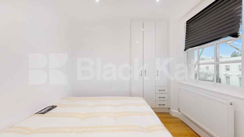 Contemporary One-Bedroom Home in West London Chepstow Road, Bayswater